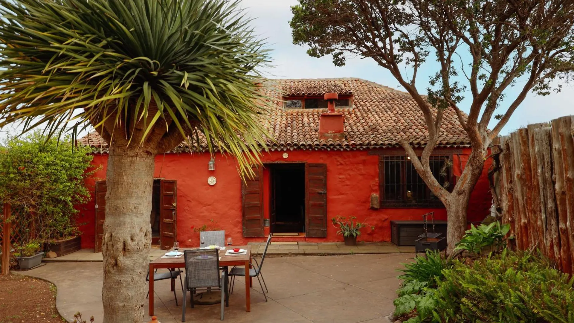 Masoala Guest House Tacoronte 0*,  Spain